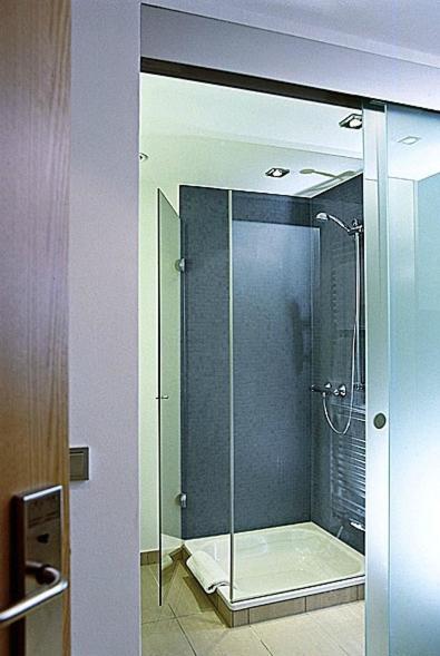 Overnight Tagungshotel Im Abz Kerpen  Bilik gambar